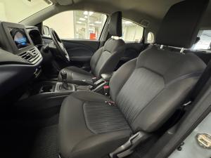 Toyota Vitz 1.0 XR manual - Image 7