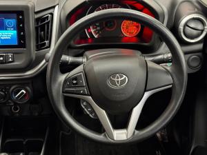 Toyota Vitz 1.0 XR manual - Image 8