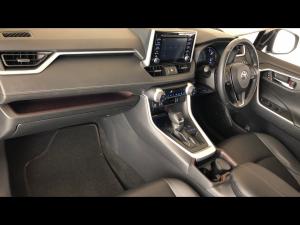 Toyota RAV4 2.0 VX - Image 9