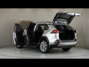 Toyota RAV4 2.0 VX - Image 12