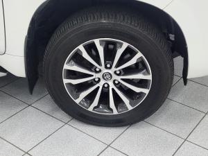 Toyota Land Cruiser Prado 4.0 VX - Image 10