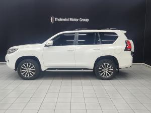 Toyota Land Cruiser Prado 4.0 VX - Image 12