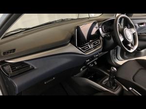 Toyota Starlet 1.5 XR manual - Image 7