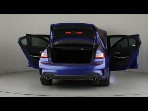 BMW 3 Series 318i M Sport - Image 9