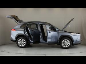 Toyota Corolla Cross 1.8 Hybrid XS - Image 15
