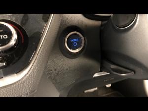 Toyota Corolla Cross 1.8 Hybrid XS - Image 27