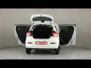 Toyota Vitz 1.0 XR manual - Image 9