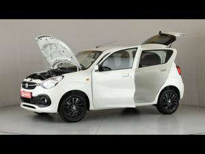 Toyota Vitz 1.0 XR manual - Image 12
