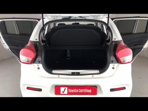 Toyota Vitz 1.0 XR manual - Image 18