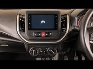 Toyota Vitz 1.0 XR manual - Image 24