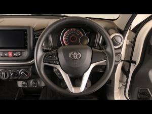 Toyota Vitz 1.0 XR manual - Image 26
