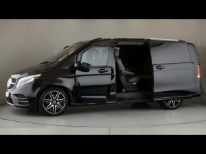 Mercedes-Benz V-Class V300d Exclusive - Image 12