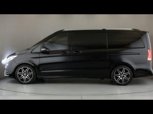 Mercedes-Benz V-Class V300d Exclusive - Image 17