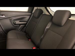 Toyota Vitz 1.0 XR manual - Image 21
