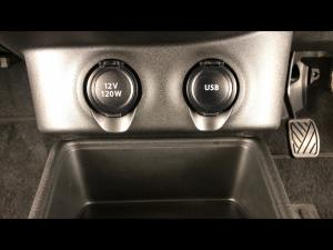 Toyota Vitz 1.0 XR manual - Image 29