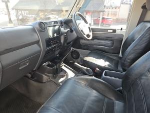 Toyota Land Cruiser 79 4.5D-4D V8 single cab LX - Image 7