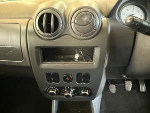 Nissan NP200 1.6i - Image 9