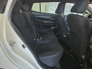 Toyota Yaris 1.5 Xs auto - Image 16
