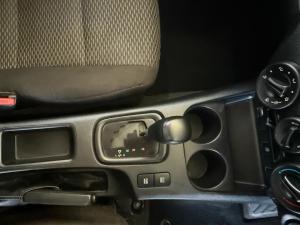 Toyota Hilux 2.4GD-6 4x4 SRX auto - Image 11