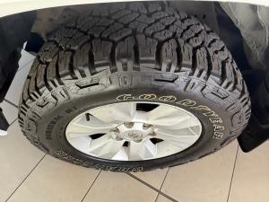 Toyota Hilux 2.4GD-6 4x4 SRX auto - Image 14