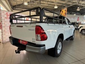 Toyota Hilux 2.4GD-6 4x4 SRX auto - Image 2