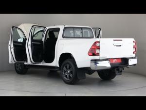 Toyota Hilux 2.8GD-6 double cab 4x4 Raider auto - Image 10