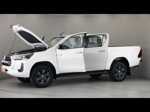 Toyota Hilux 2.8GD-6 double cab 4x4 Raider auto - Image 12