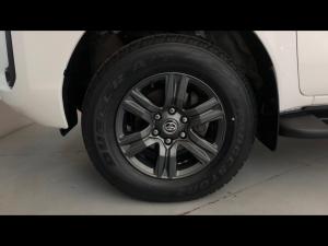 Toyota Hilux 2.8GD-6 double cab 4x4 Raider auto - Image 19