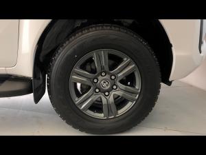 Toyota Hilux 2.8GD-6 double cab 4x4 Raider auto - Image 32