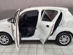 Toyota Vitz 1.0 - Image 10