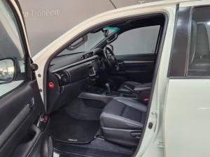 Toyota Hilux 2.8 GD-6 RB Legend RS 4X4 automaticD/C - Image 7