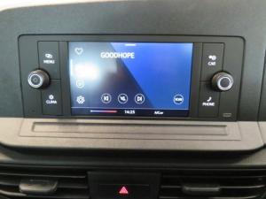 Volkswagen Caddy Maxi Kombi 2.0 TDi - Image 10