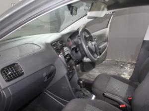 Volkswagen Polo Vivo 1.6 Comfortline TIP - Image 15