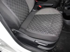 Volkswagen Polo Vivo 1.6 Style - Image 17