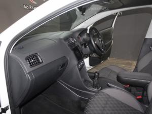 Volkswagen Polo Vivo 1.6 Style - Image 18