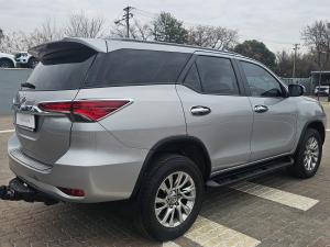 Toyota Fortuner 2.8GD-6 Raised Body automatic - Image 2