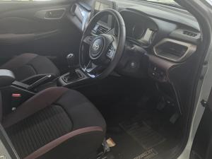 Toyota Starlet Cross 1.5Xs - Image 12