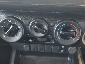 Toyota Hilux 2.4 GD-6 RB Raider automaticE/CAB - Image 10