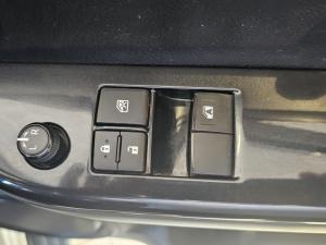 Toyota Hilux 2.4 GD-6 RB Raider automaticE/CAB - Image 18