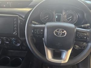Toyota Hilux 2.4 GD-6 RB Raider automaticE/CAB - Image 8