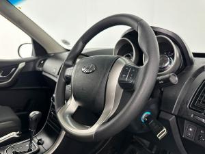 Mahindra XUV 500 2.2D Mhawk automatic 7 Seat - Image 18