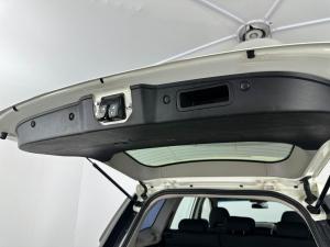 Mahindra XUV 500 2.2D Mhawk automatic 7 Seat - Image 6