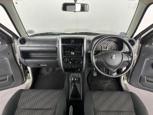 Suzuki Jimny 1.3 - Image 17