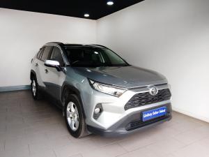 Toyota RAV4 2.0 GX auto - Image 2