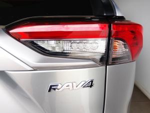 Toyota RAV4 2.0 GX auto - Image 9