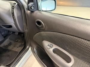 Ford Bantam 1.6i XLT - Image 12