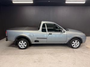 Ford Bantam 1.6i XLT - Image 8