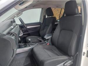 Toyota Hilux 2.4GD-6 double cab Raider auto - Image 6