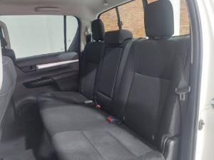 Toyota Hilux 2.4GD-6 double cab Raider auto - Image 7