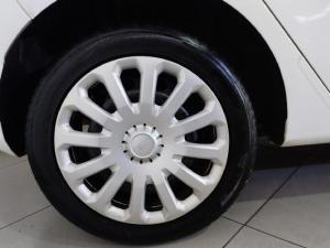 Ford Fiesta 5-door 1.4 Ambiente (aircon+audio) - Image 11